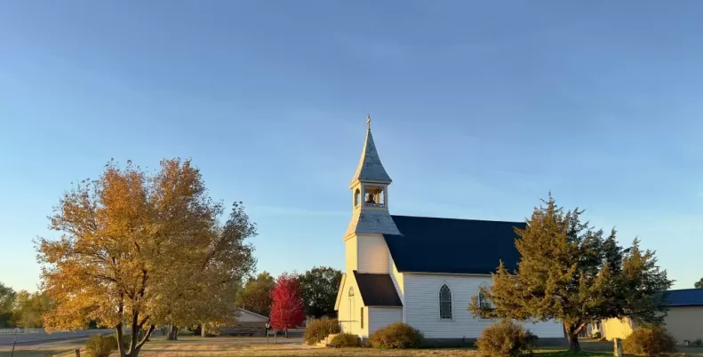 evan-king-q5WkG46Btjk-unsplash Church